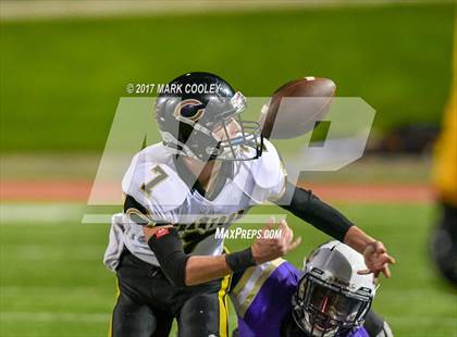Thumbnail 2 in Mart vs. Crawford (UIL 2A D1 Quarterfinal) photogallery.