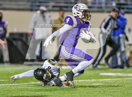 Thumbnail 2 in Mart vs. Crawford (UIL 2A D1 Quarterfinal) photogallery.