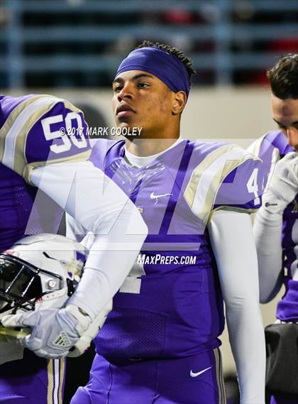 Thumbnail 2 in Mart vs. Crawford (UIL 2A D1 Quarterfinal) photogallery.