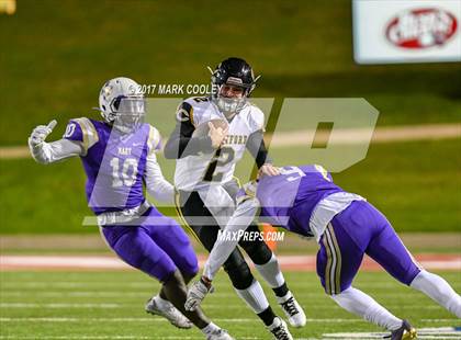 Thumbnail 2 in Mart vs. Crawford (UIL 2A D1 Quarterfinal) photogallery.