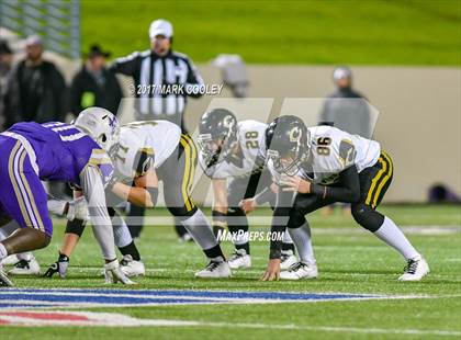 Thumbnail 1 in Mart vs. Crawford (UIL 2A D1 Quarterfinal) photogallery.