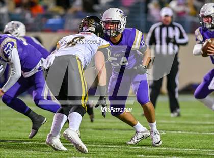 Thumbnail 2 in Mart vs. Crawford (UIL 2A D1 Quarterfinal) photogallery.