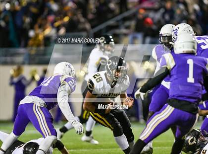 Thumbnail 2 in Mart vs. Crawford (UIL 2A D1 Quarterfinal) photogallery.