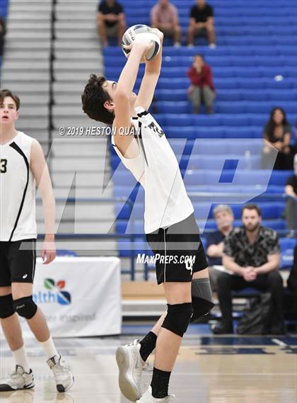 Thumbnail 3 in Oak Park vs. Saddleback Valley Christian (CIF-SS D2 Final) photogallery.