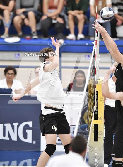 Thumbnail 3 in Oak Park vs. Saddleback Valley Christian (CIF-SS D2 Final) photogallery.