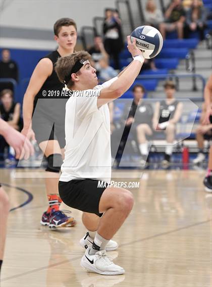 Thumbnail 1 in Oak Park vs. Saddleback Valley Christian (CIF-SS D2 Final) photogallery.