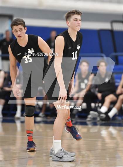 Thumbnail 1 in Oak Park vs. Saddleback Valley Christian (CIF-SS D2 Final) photogallery.