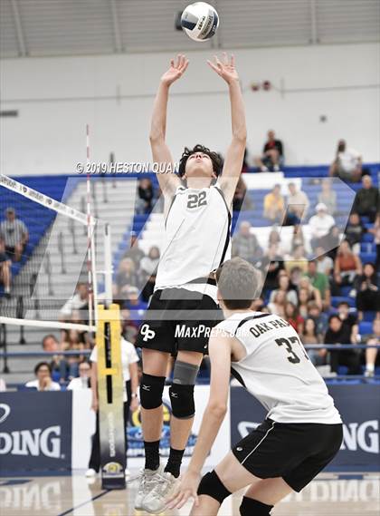Thumbnail 1 in Oak Park vs. Saddleback Valley Christian (CIF-SS D2 Final) photogallery.
