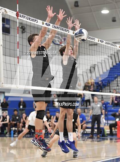 Thumbnail 1 in Oak Park vs. Saddleback Valley Christian (CIF-SS D2 Final) photogallery.