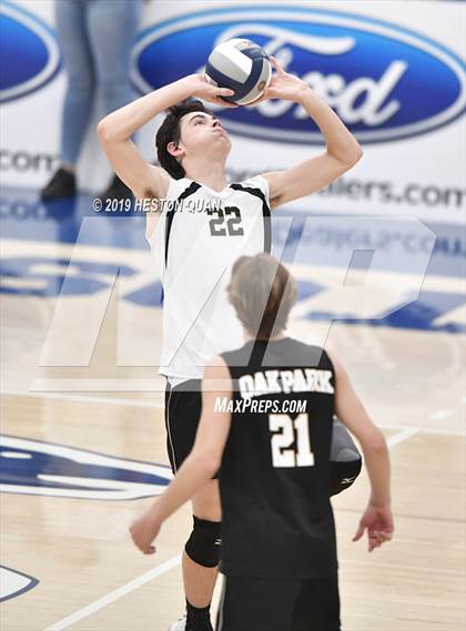 Thumbnail 2 in Oak Park vs. Saddleback Valley Christian (CIF-SS D2 Final) photogallery.