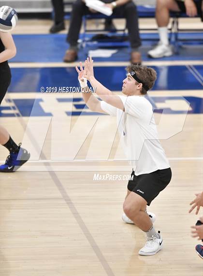 Thumbnail 2 in Oak Park vs. Saddleback Valley Christian (CIF-SS D2 Final) photogallery.