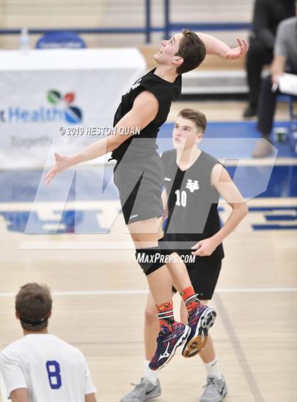 Thumbnail 1 in Oak Park vs. Saddleback Valley Christian (CIF-SS D2 Final) photogallery.