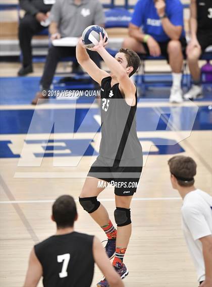 Thumbnail 1 in Oak Park vs. Saddleback Valley Christian (CIF-SS D2 Final) photogallery.