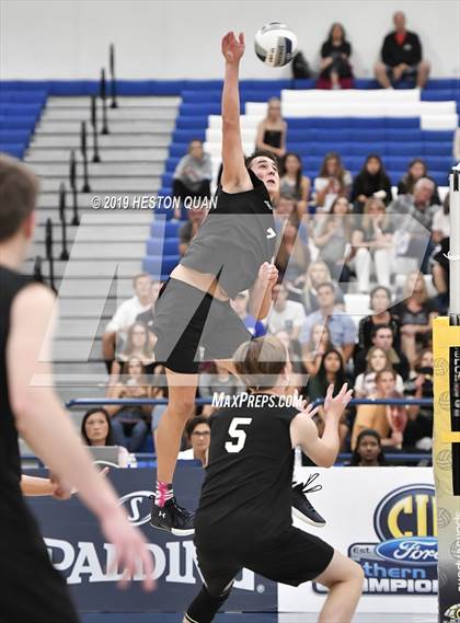 Thumbnail 3 in Oak Park vs. Saddleback Valley Christian (CIF-SS D2 Final) photogallery.