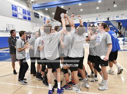 Thumbnail 1 in Oak Park vs. Saddleback Valley Christian (CIF-SS D2 Final) photogallery.