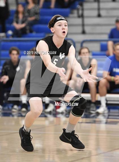 Thumbnail 2 in Oak Park vs. Saddleback Valley Christian (CIF-SS D2 Final) photogallery.