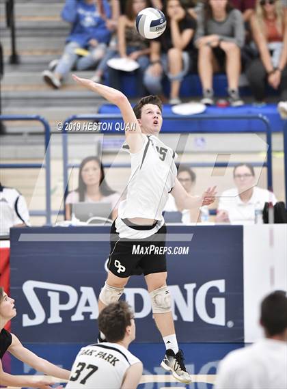 Thumbnail 1 in Oak Park vs. Saddleback Valley Christian (CIF-SS D2 Final) photogallery.