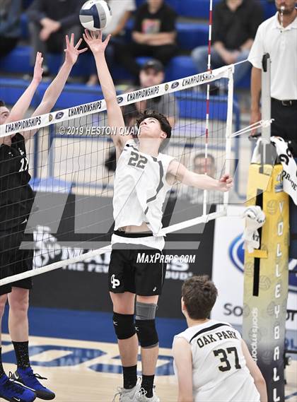 Thumbnail 3 in Oak Park vs. Saddleback Valley Christian (CIF-SS D2 Final) photogallery.