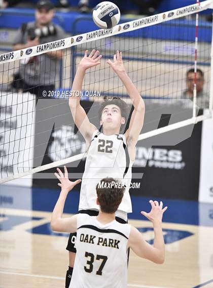 Thumbnail 2 in Oak Park vs. Saddleback Valley Christian (CIF-SS D2 Final) photogallery.
