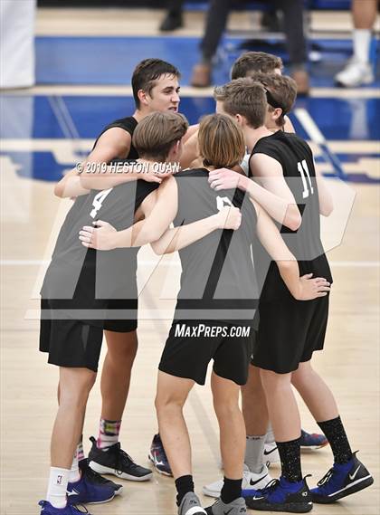 Thumbnail 3 in Oak Park vs. Saddleback Valley Christian (CIF-SS D2 Final) photogallery.