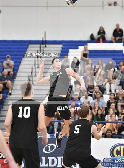 Thumbnail 2 in Oak Park vs. Saddleback Valley Christian (CIF-SS D2 Final) photogallery.