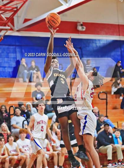 Thumbnail 1 in Dixon @ West Carteret photogallery.