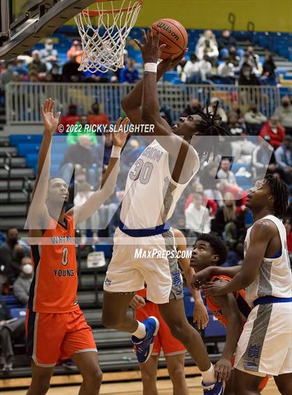 Thumbnail 2 in Whitney Young vs. Vashon photogallery.