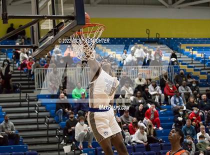 Thumbnail 2 in Whitney Young vs. Vashon photogallery.