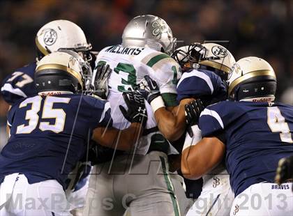 Thumbnail 3 in De La Salle vs. St. John Bosco (CIF State Open Division Final) photogallery.