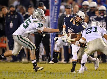 Thumbnail 3 in De La Salle vs. St. John Bosco (CIF State Open Division Final) photogallery.
