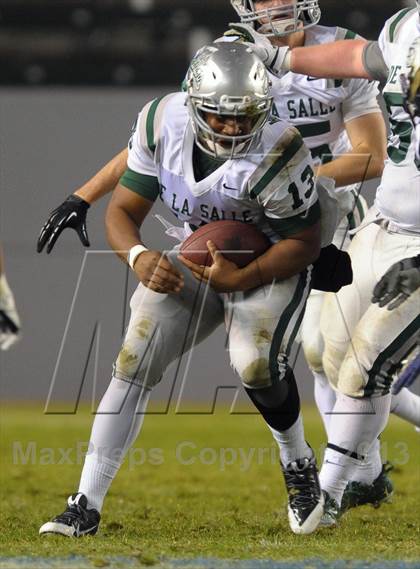 Thumbnail 3 in De La Salle vs. St. John Bosco (CIF State Open Division Final) photogallery.