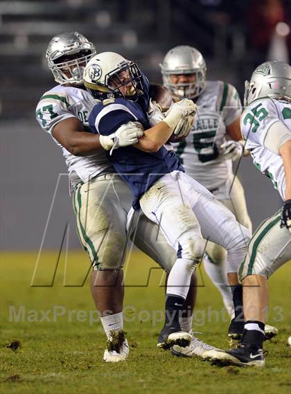 Thumbnail 3 in De La Salle vs. St. John Bosco (CIF State Open Division Final) photogallery.