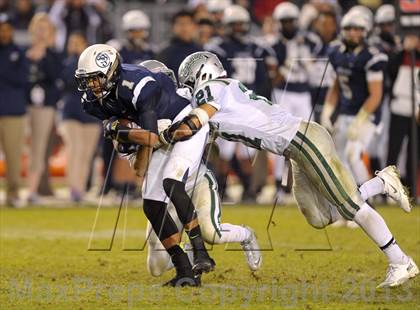 Thumbnail 3 in De La Salle vs. St. John Bosco (CIF State Open Division Final) photogallery.