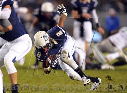 Thumbnail 3 in De La Salle vs. St. John Bosco (CIF State Open Division Final) photogallery.