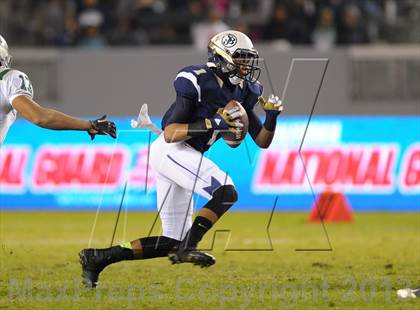 Thumbnail 2 in De La Salle vs. St. John Bosco (CIF State Open Division Final) photogallery.