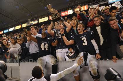 Thumbnail 3 in De La Salle vs. St. John Bosco (CIF State Open Division Final) photogallery.
