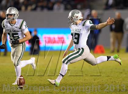 Thumbnail 2 in De La Salle vs. St. John Bosco (CIF State Open Division Final) photogallery.