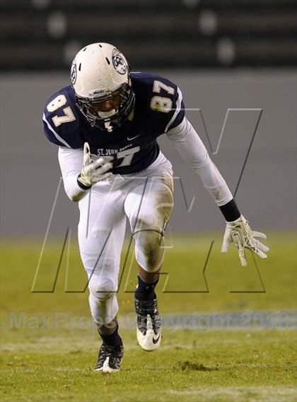 Thumbnail 1 in De La Salle vs. St. John Bosco (CIF State Open Division Final) photogallery.