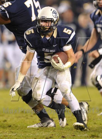 Thumbnail 3 in De La Salle vs. St. John Bosco (CIF State Open Division Final) photogallery.