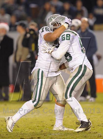 Thumbnail 3 in De La Salle vs. St. John Bosco (CIF State Open Division Final) photogallery.