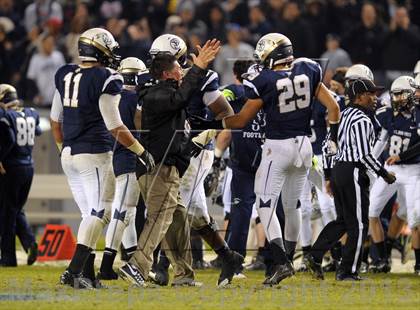 Thumbnail 3 in De La Salle vs. St. John Bosco (CIF State Open Division Final) photogallery.