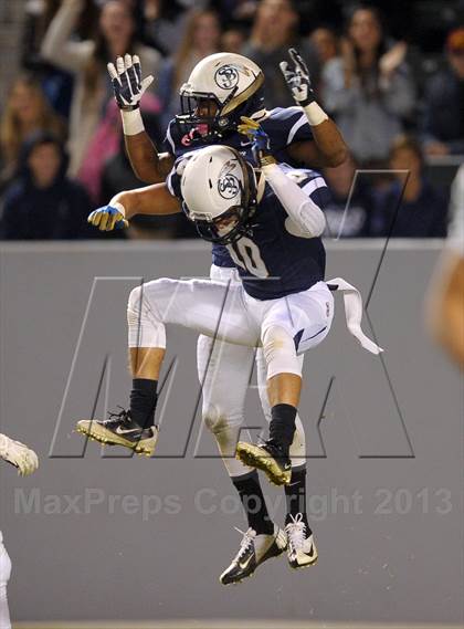 Thumbnail 2 in De La Salle vs. St. John Bosco (CIF State Open Division Final) photogallery.