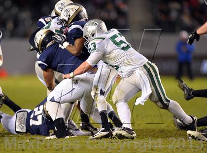 Thumbnail 2 in De La Salle vs. St. John Bosco (CIF State Open Division Final) photogallery.