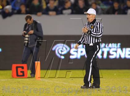 Thumbnail 2 in De La Salle vs. St. John Bosco (CIF State Open Division Final) photogallery.