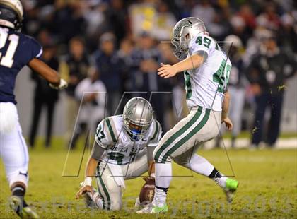 Thumbnail 1 in De La Salle vs. St. John Bosco (CIF State Open Division Final) photogallery.