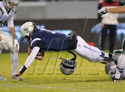 Thumbnail 3 in De La Salle vs. St. John Bosco (CIF State Open Division Final) photogallery.