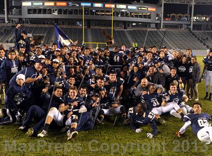 Thumbnail 2 in De La Salle vs. St. John Bosco (CIF State Open Division Final) photogallery.