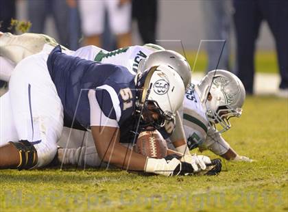 Thumbnail 3 in De La Salle vs. St. John Bosco (CIF State Open Division Final) photogallery.