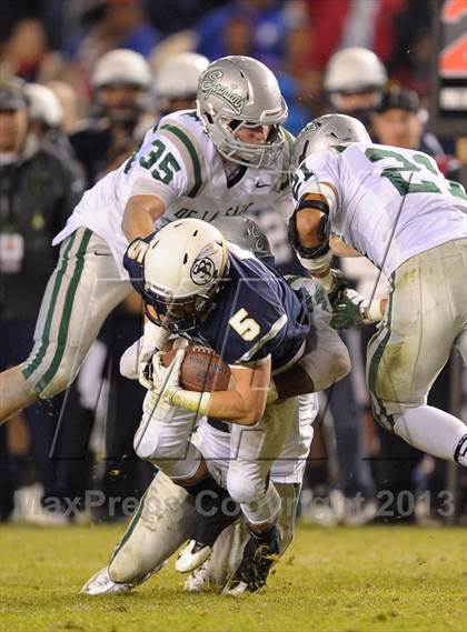 Thumbnail 2 in De La Salle vs. St. John Bosco (CIF State Open Division Final) photogallery.