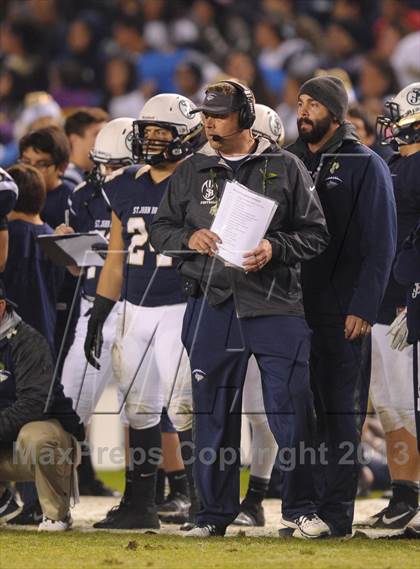 Thumbnail 1 in De La Salle vs. St. John Bosco (CIF State Open Division Final) photogallery.